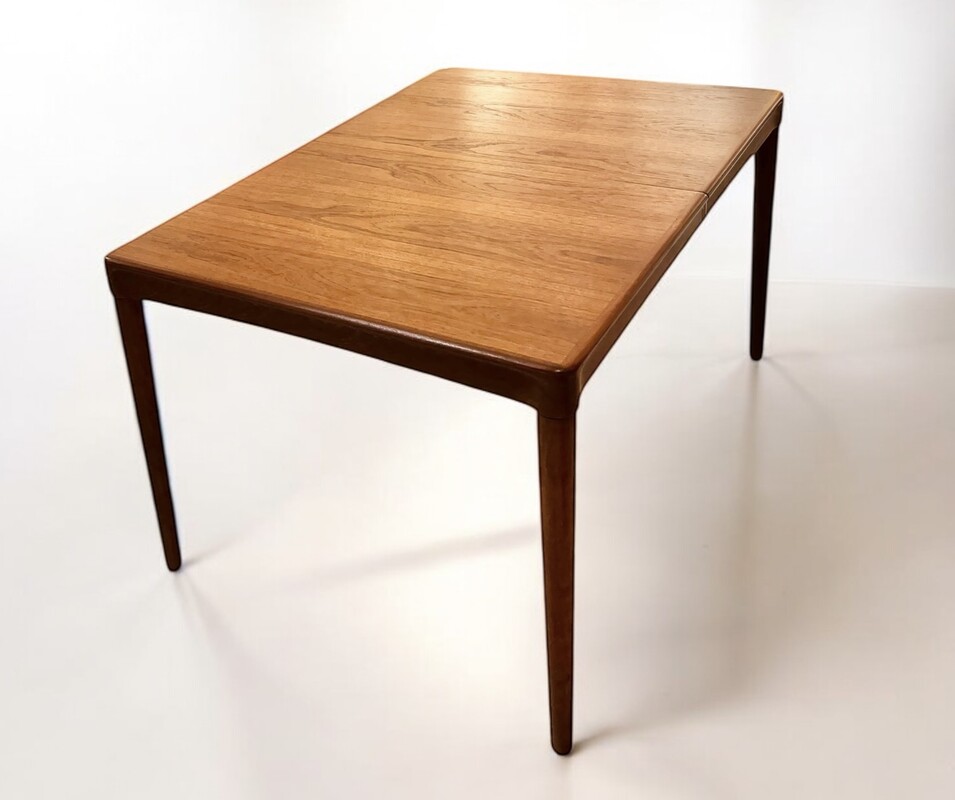 F 362 SC extendable teak dining table by Bramin, 1960’s