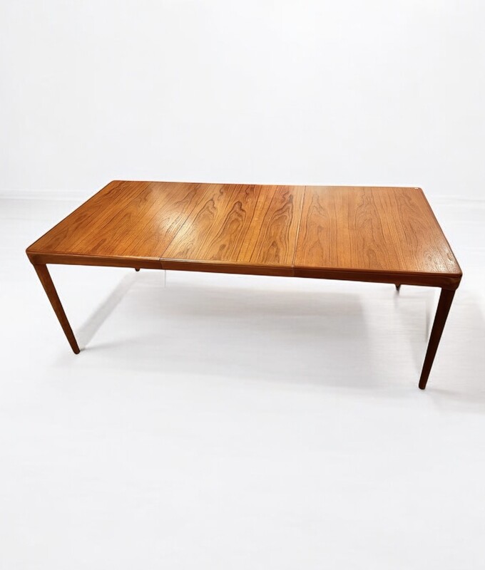 F 362 SC extendable teak dining table by Bramin, 1960’s