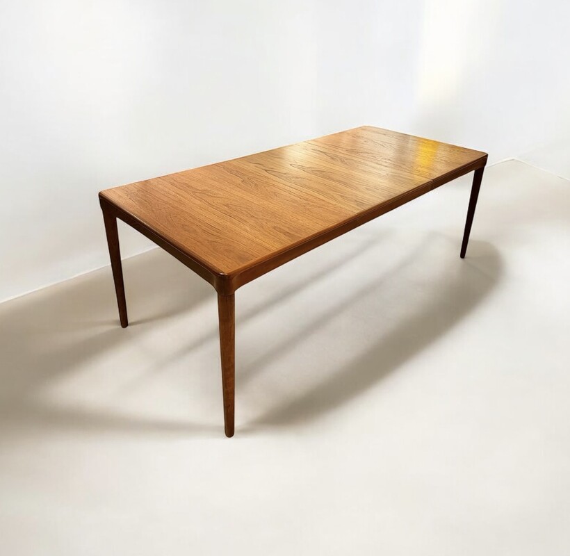 F 362 SC extendable teak dining table by Bramin, 1960’s