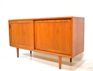 F 376 JC JC Teak sideboard by Poul Hundevad, Denmark 1960s