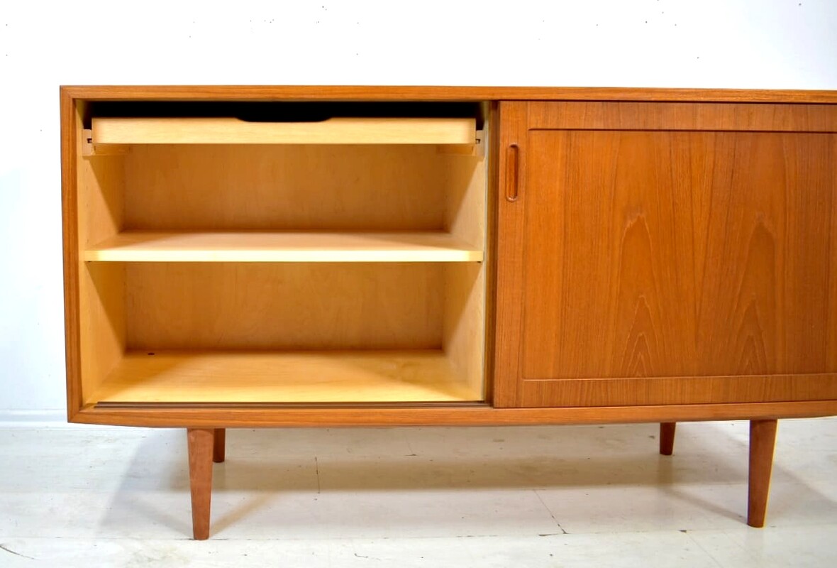 F 376 JC JC Teak sideboard by Poul Hundevad, Denmark 1960s