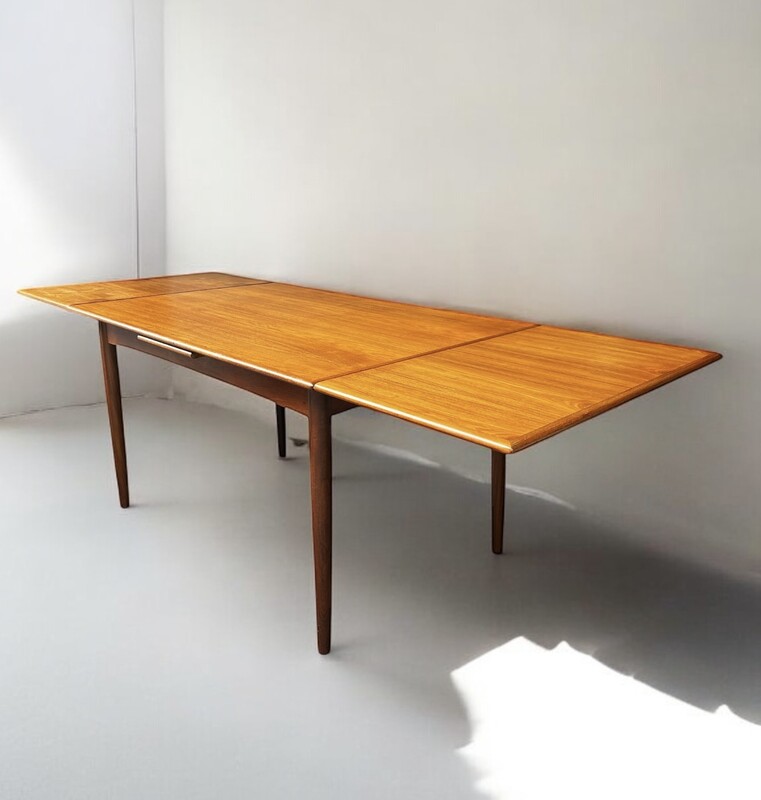 F 395 JD/RC scandinavian teak dining table, 1960´s