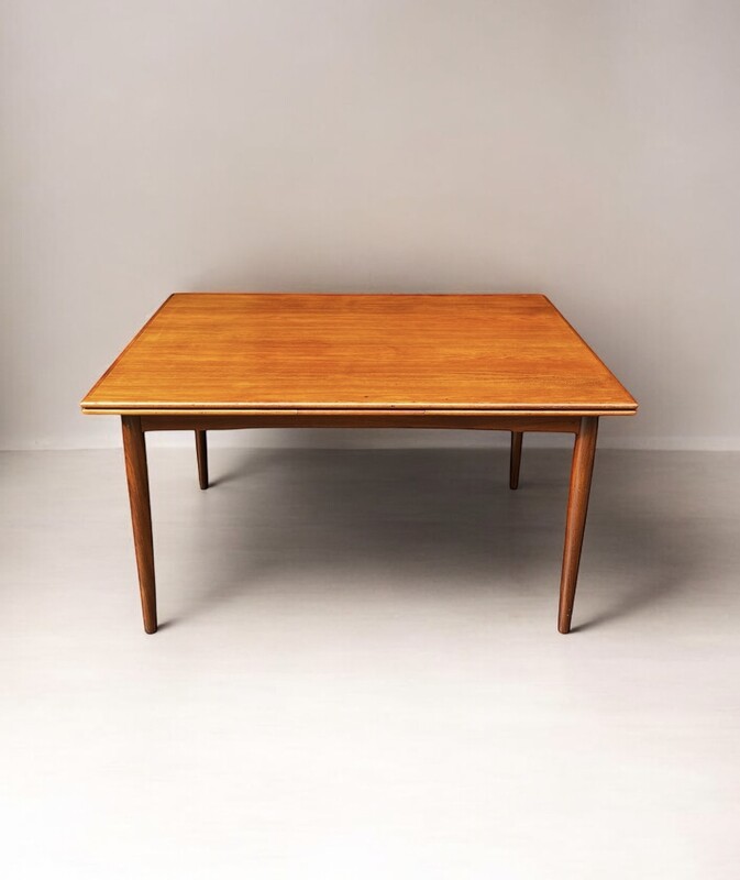 F 395 JD/RC scandinavian teak dining table, 1960´s