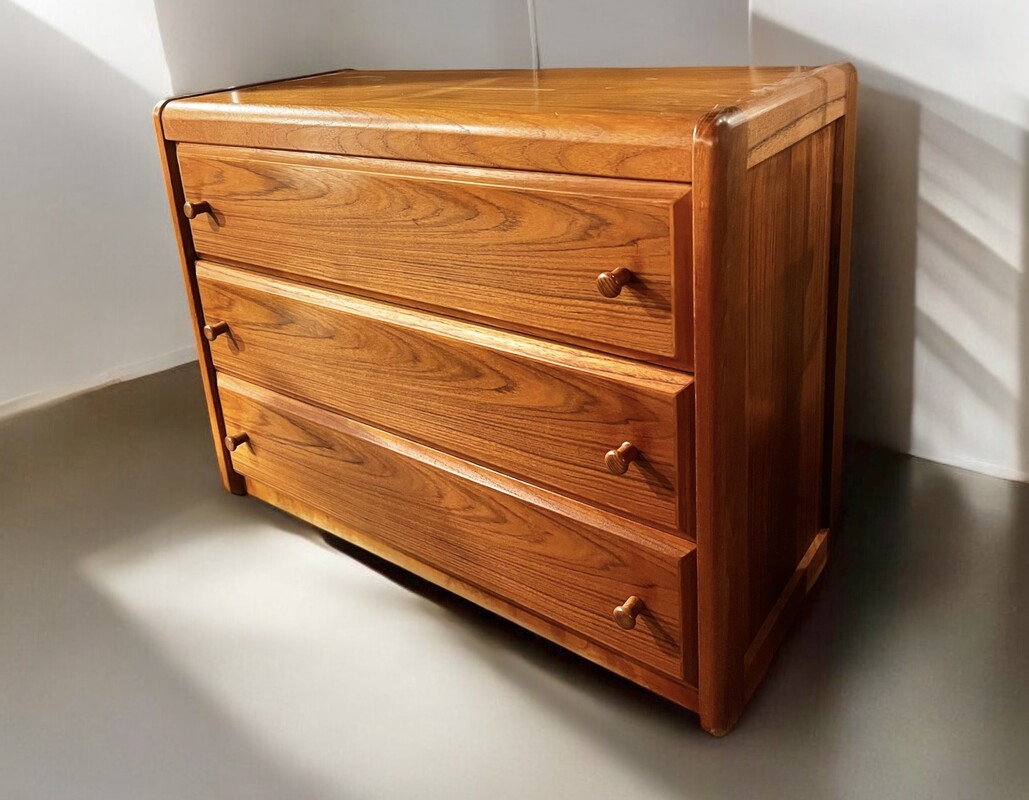 F 708 JC Teak wood chest of drawers by Dyrlund 1970s