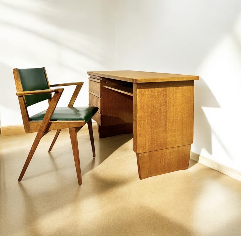 F 850 AG  oak desk by De Coene, 1950 ( armchair non included ) 