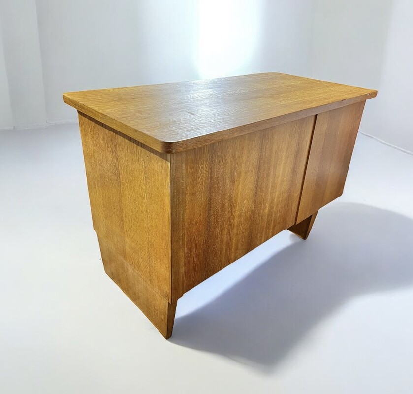 F 850 AG  oak desk by De Coene, 1950 ( armchair non included ) 