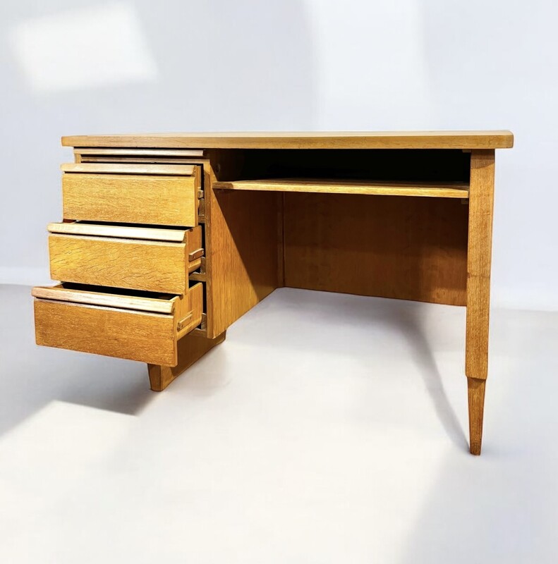 F 850 AG  oak desk by De Coene, 1950 ( armchair non included ) 