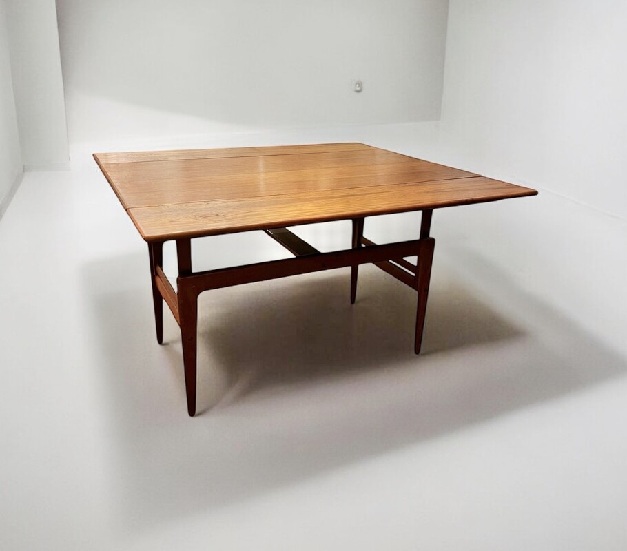 F 861 AG Height adjustable teak coffee table - dining table, model « elevator » by Kai Kristansen 