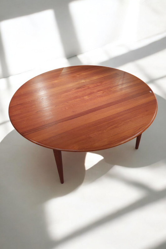 F 872 JC Teak coffee table 