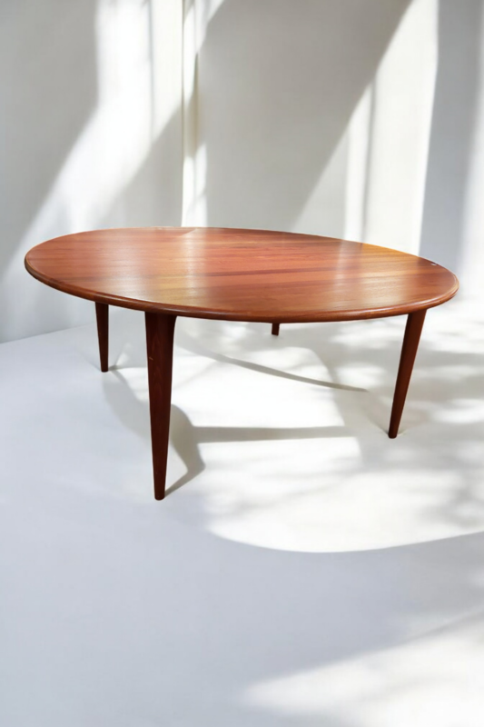 F 872 JC Teak coffee table 