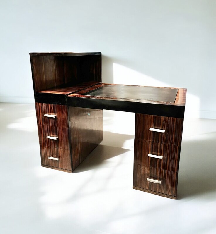 F 885 AS art deco - modernisk desk, circa 1930