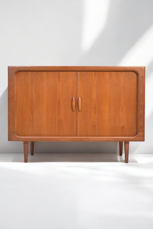 F 886 JC Teak sliding Doors sideboard by Dyrlund 2960s