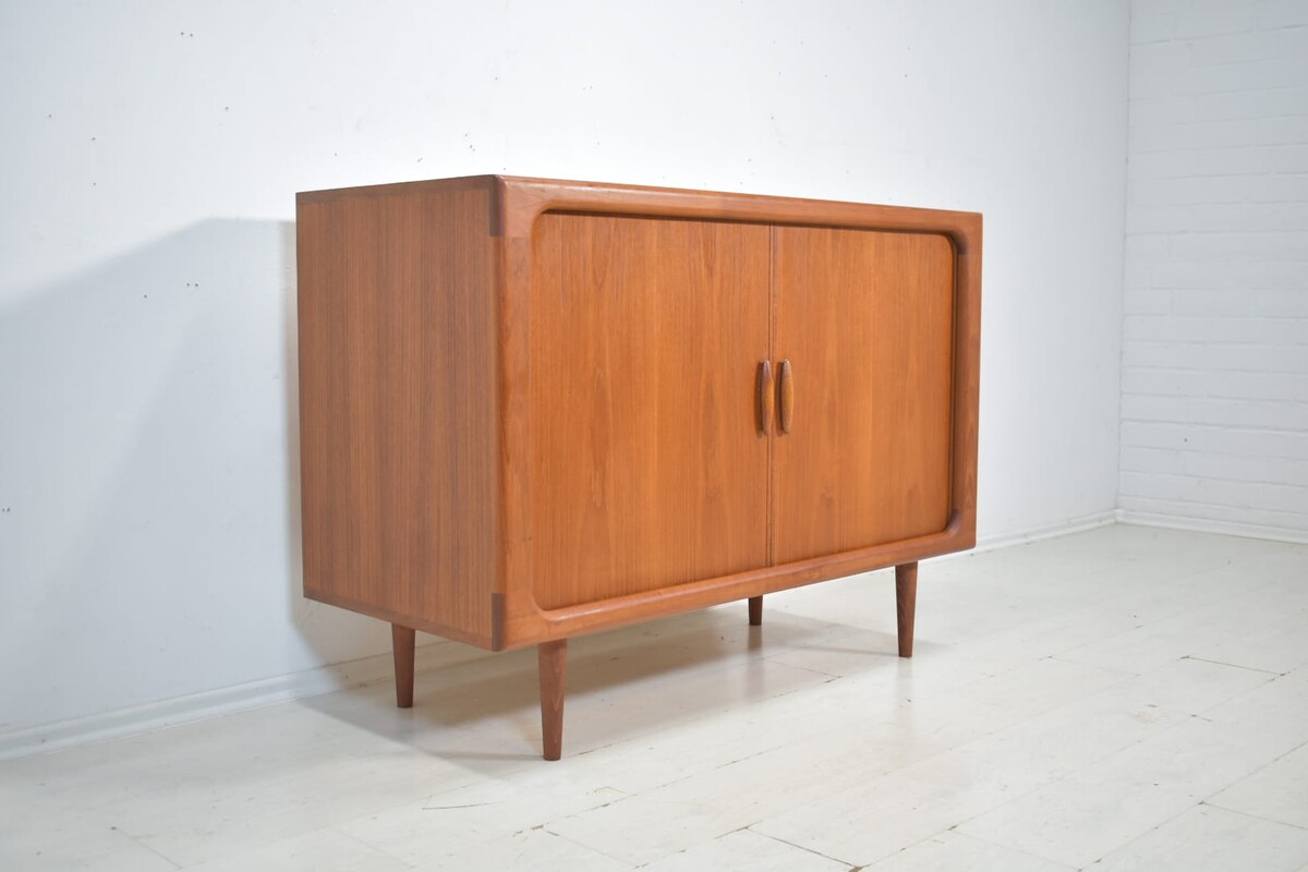 F 886 JC Teak sliding Doors sideboard by Dyrlund 2960s