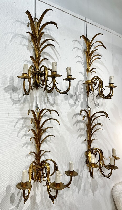 L 349 AG Hollywood Regency gilt palms wall lamps, circa 1950