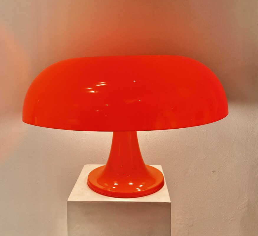 L  362 AV vintage Nessino 1st edition table lamp for Artemide 