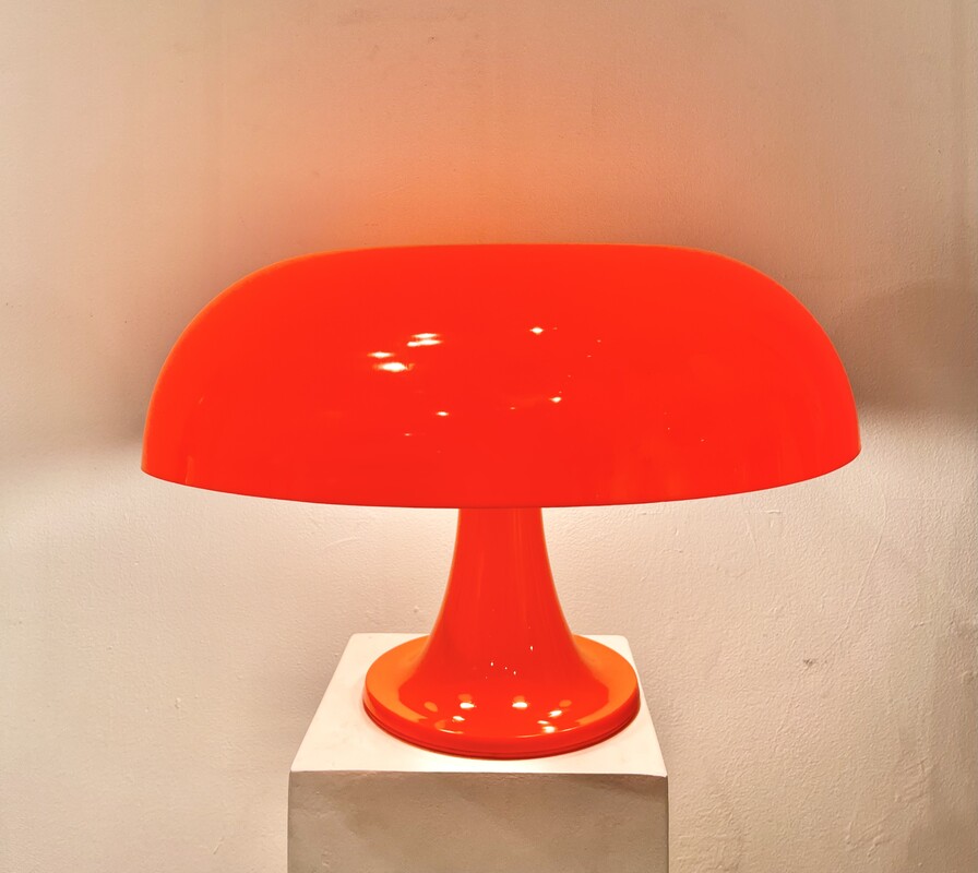 L  362 AV vintage Nessino 1st edition table lamp for Artemide 