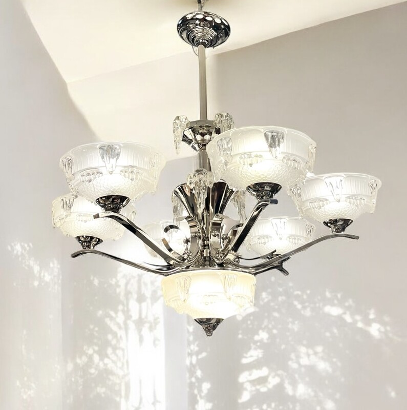 L 404 AG art deco chandelier by Ezan, circa 1930