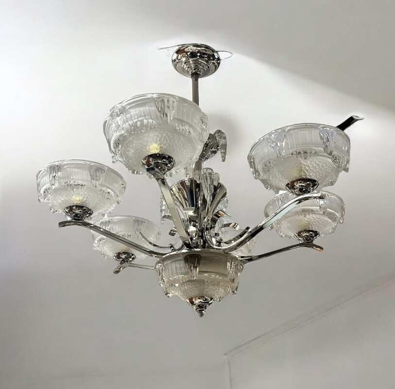 L 404 AG art deco chandelier by Ezan, circa 1930