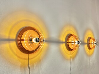 L 420 AV  pop plexiglass wall lamp 