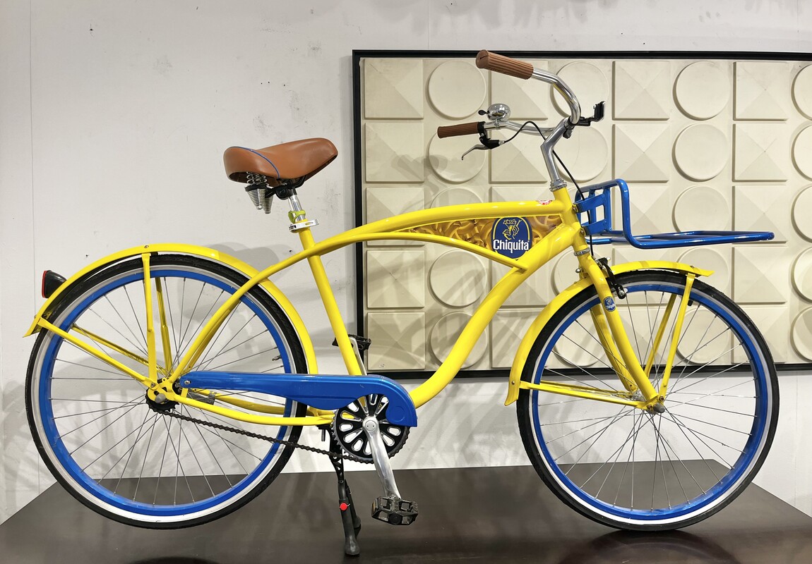 M 146 APO Chiquita beach cruiser bike 