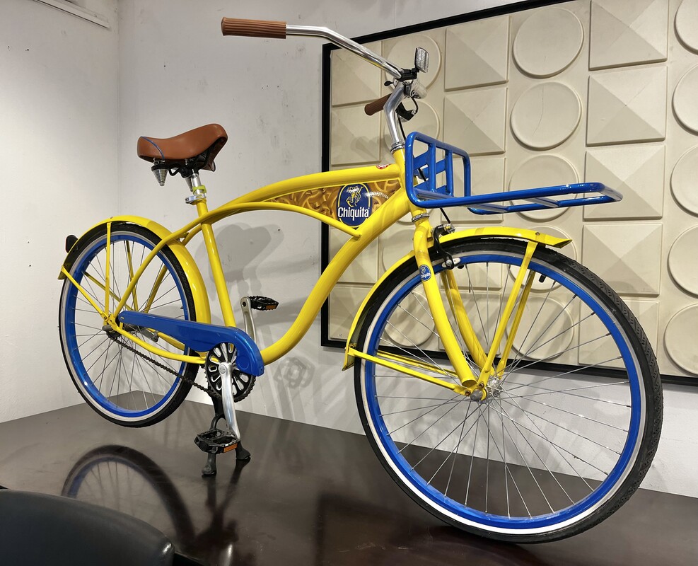 M 146 APO Chiquita beach cruiser bike 