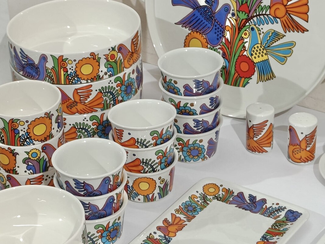 M 155 YO large set of Villeroy & Boch tableware, model Acapulco, 113 pieces 