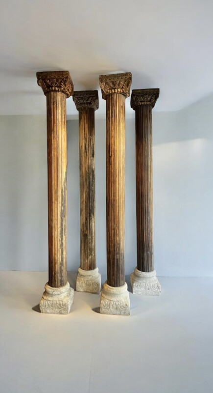 M 167 APO Set of 4 neoclassical columns, sculpted wood and stone