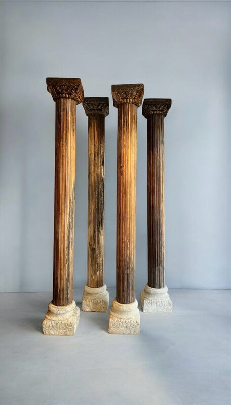 M 167 APO Set of 4 neoclassical columns, sculpted wood and stone