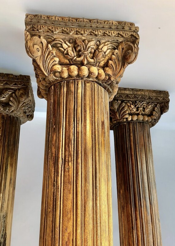 M 167 APO Set of 4 neoclassical columns, sculpted wood and stone