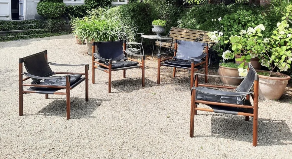 S 200 SC pair of black leather and rosewood scirocco armchairs by Arne Norel