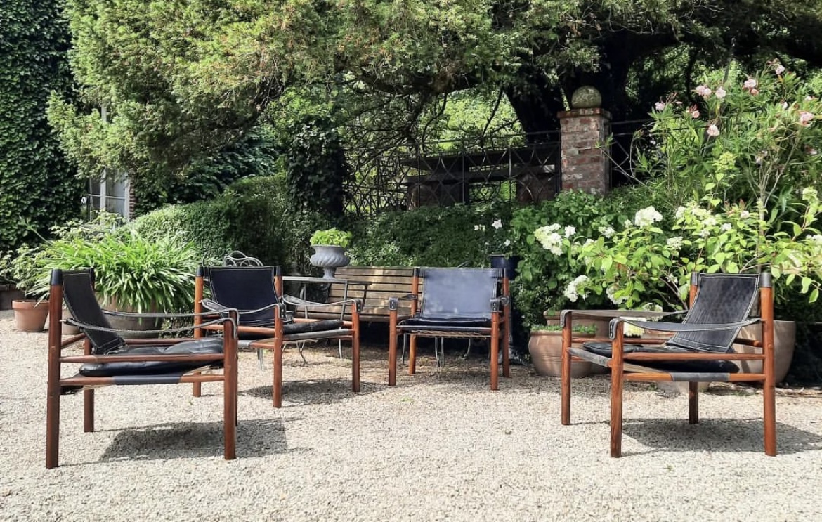 S 200 SC pair of black leather and rosewood scirocco armchairs by Arne Norel