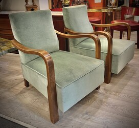 S 211 XXL pair of armchairs by JINDRICH HALABALA 