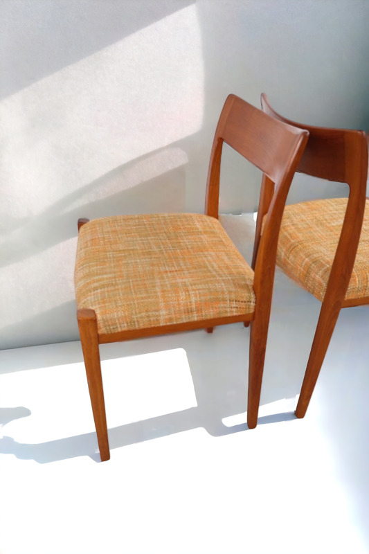 S 217 JC Set of 6 teak chairs by Nils Jonsson for Troeds, Denmark 1960s