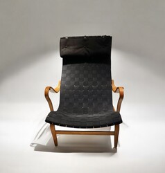 S 225 JB Pernilla Chair, Design by Bruno Mathsson for DUX, Sweden, 1970s Rare version with black straps