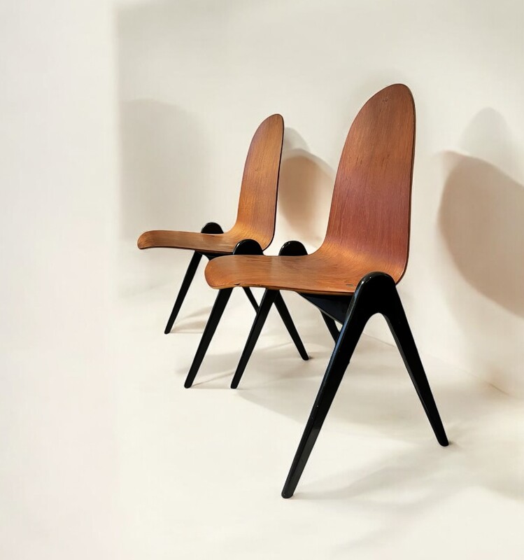 S 234 JFC « Knockdown » chairs by par Yngve Ekström, Sweden