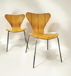 S 235 RP SERIES 7 BUTTERFLY CHAIR BY ARNE JACOBSEN  FOR FRITZ HANSEN