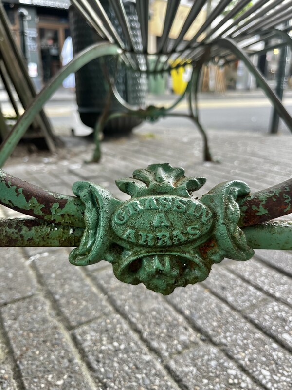 S 242 RD late 19th century wrought iron garden bench by « Grassin / Usine Saint-Sauveur Arras » 