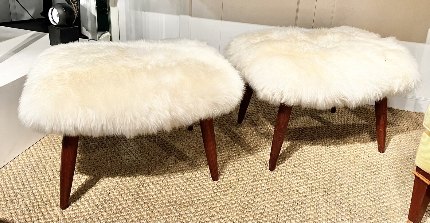 S 279 YD pair of fluffy stools 