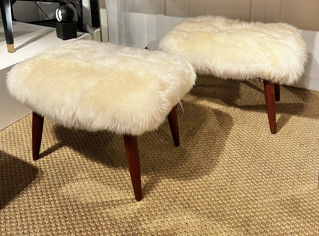 S 279 YD pair of fluffy stools 