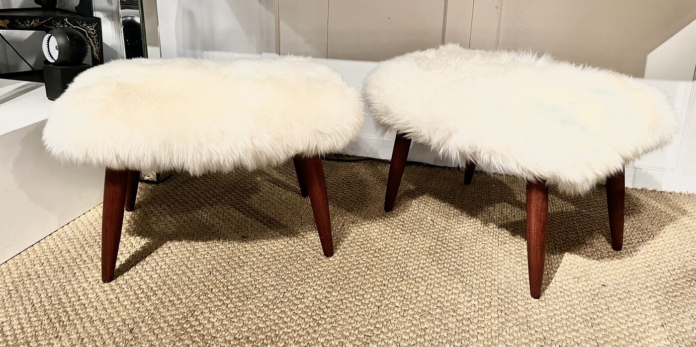 S 279 YD pair of fluffy stools 