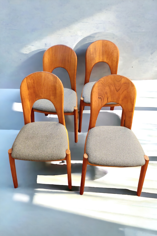 S 289 JC Set solid teakwood dining chairs by Niels Koefoed, Denmark 1970s