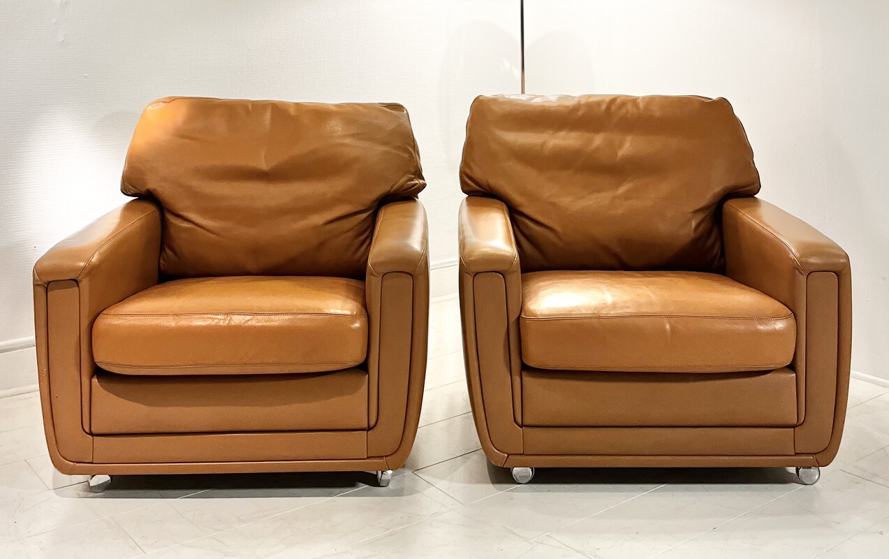 S 296 JD/RC pair of cognac leather armchairs, 1970’s