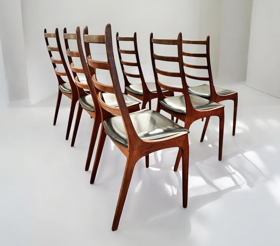 S 302 APO set of 6 vintage chairs, teak and moleskine, Denmark 