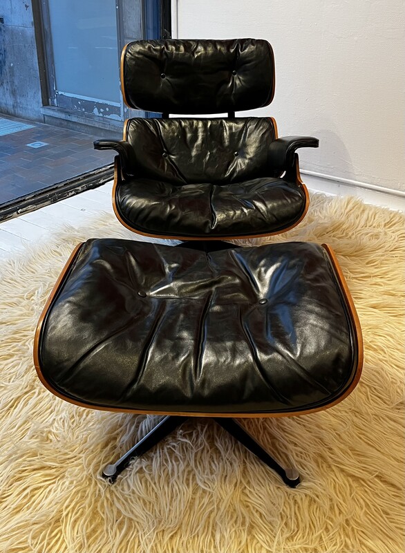 S 317 SC Lounge chair by Charles and Ray Eames, Herman Miller edition